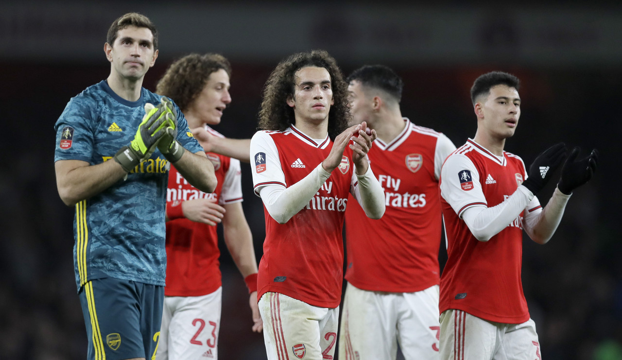 官方：全北现代主帅波耶特离任；本赛季带队获得国内双冠王（全北现代官宣：主帅波耶特卸任，本季率队包揽国内双冠）