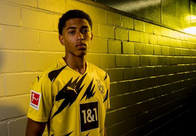 媒体：因揭露足协造假丑闻，马来西亚记者遇袭引发社会恐慌（据报道，马来西亚记者揭露足协造假后遭袭，社会恐慌升温）