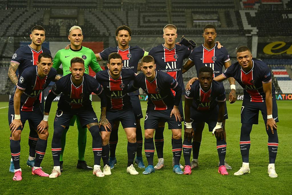 格策：很期待对阵巴萨，我们必须拿出百分之百的状态（格策：期待对决巴萨，我们必须百分百投入）