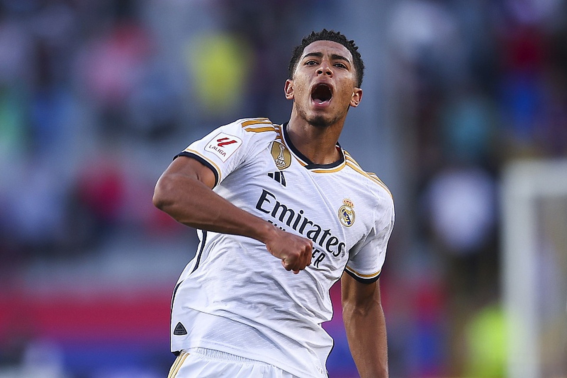 犹他爵士逆转击败篮网，豪取两连胜，马尔卡宁和乔治表现突出，篮网失误和外线投射不佳。（爵士逆转擒篮网收获两连胜，马尔卡宁与乔治闪耀，篮网失误多且外线手感不佳）