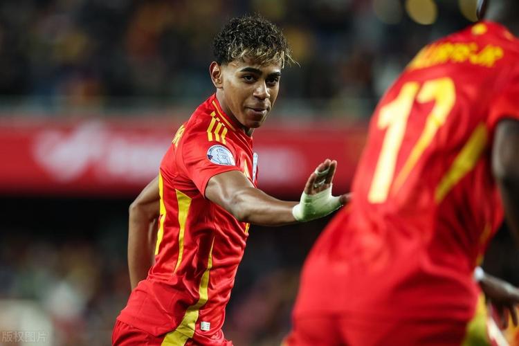 索帅：安切洛蒂曾调侃执教曼联压力太大，这种压力也是种荣幸（索帅：安切洛蒂曾打趣曼联帅位压力巨大，能扛这份压力也是种荣耀）